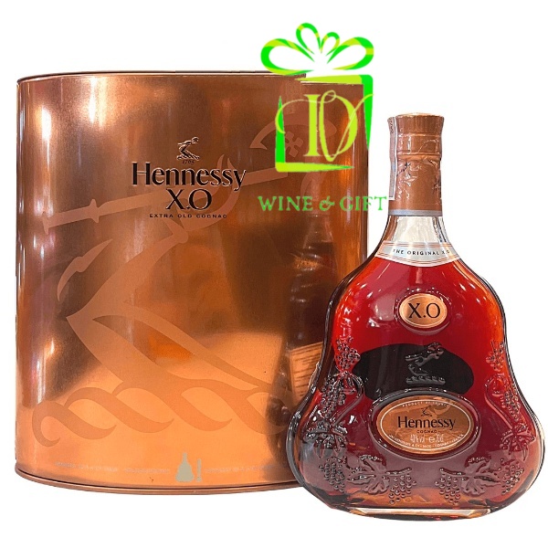 HENNESSY XO HOLIDAYS HỘP QUÀ TẾT 2023